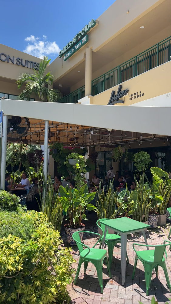 Luka Restaurant and Coffee