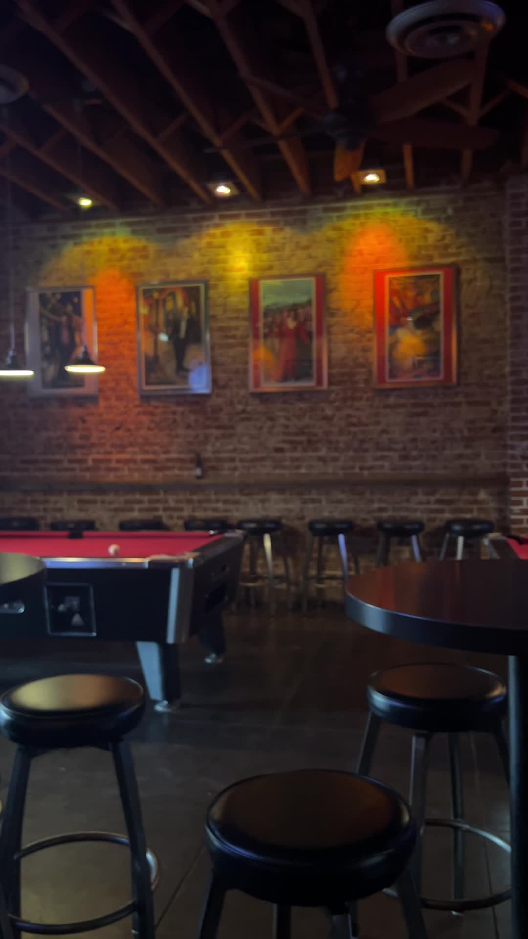 Video review of Pete's Place