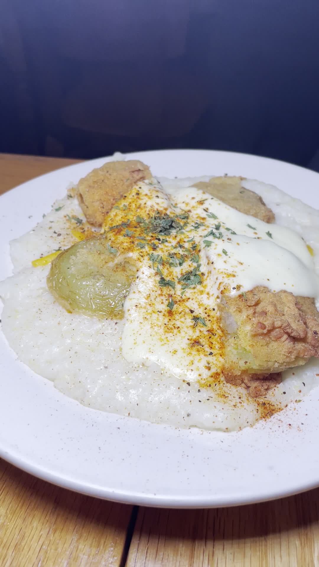 Video review of Hyman's Seafood