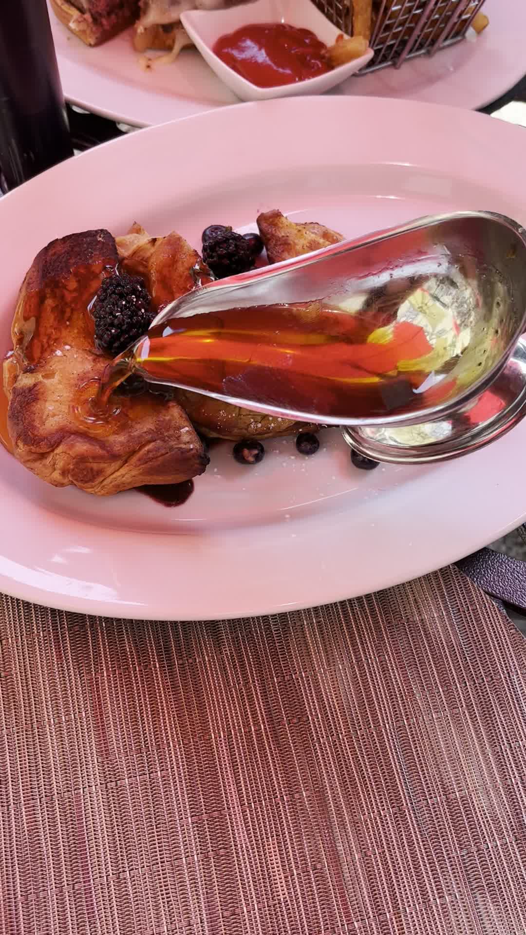 OHK Bar & Restaurant