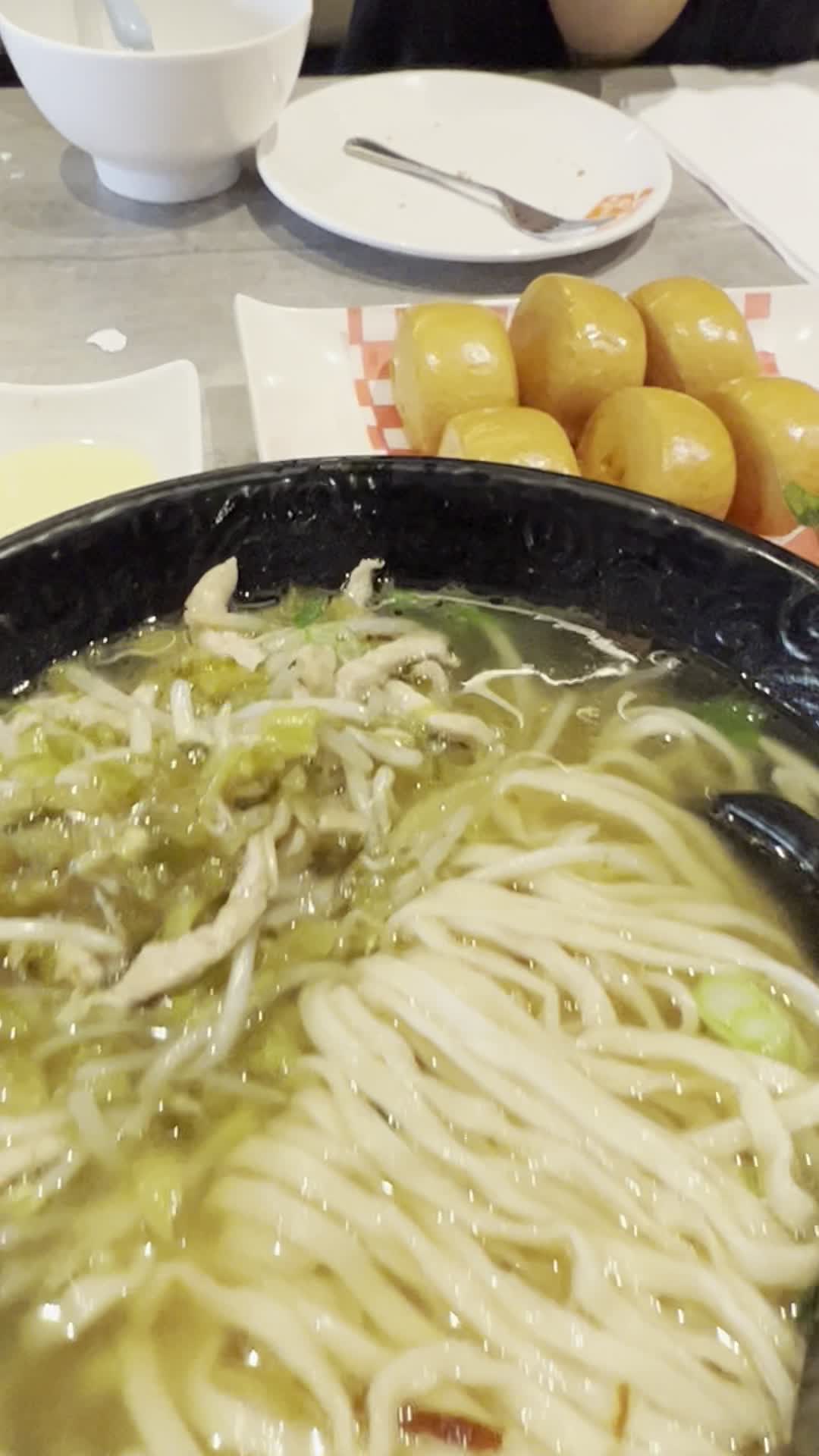 Video review of No. 1 Beef Noodle House