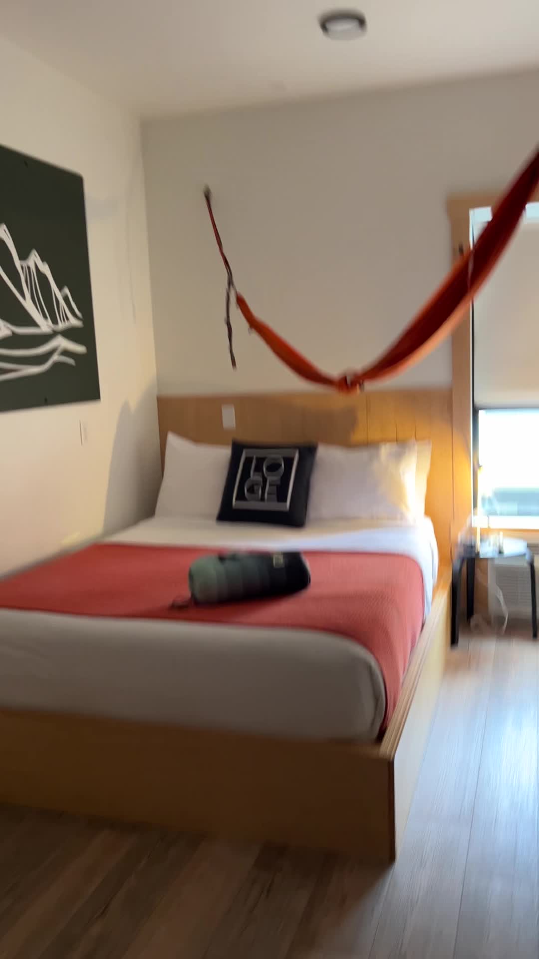 LOGE Leavenworth Downtown