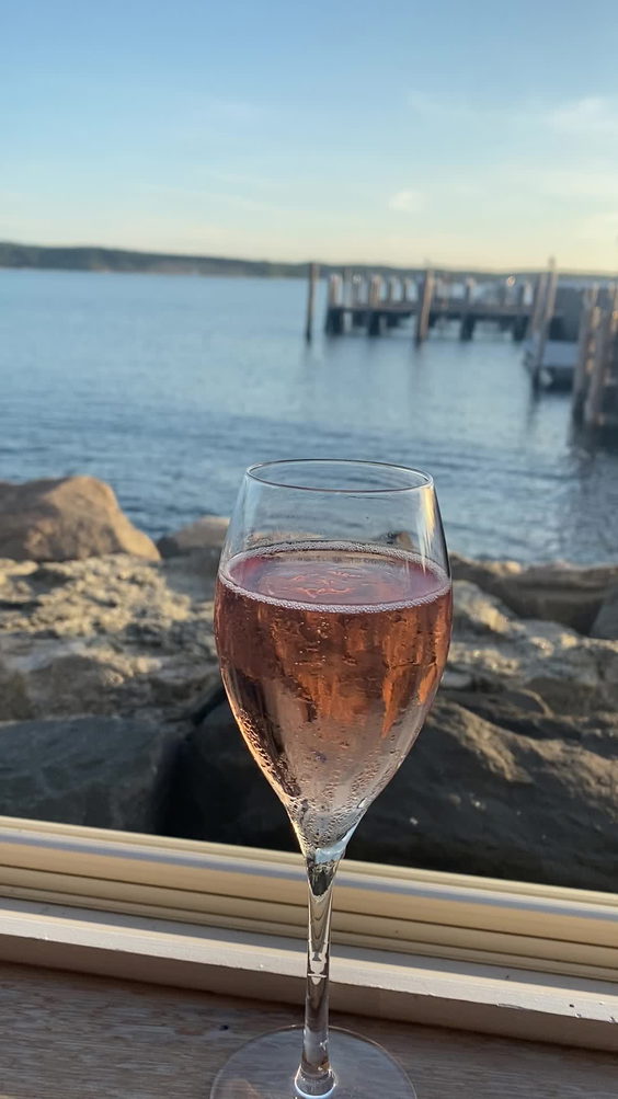 Duryea's Lobster Deck & Seafood Market