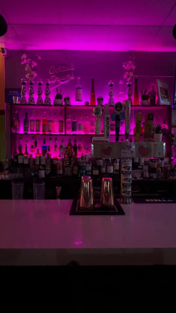 Laly’s Restaurant