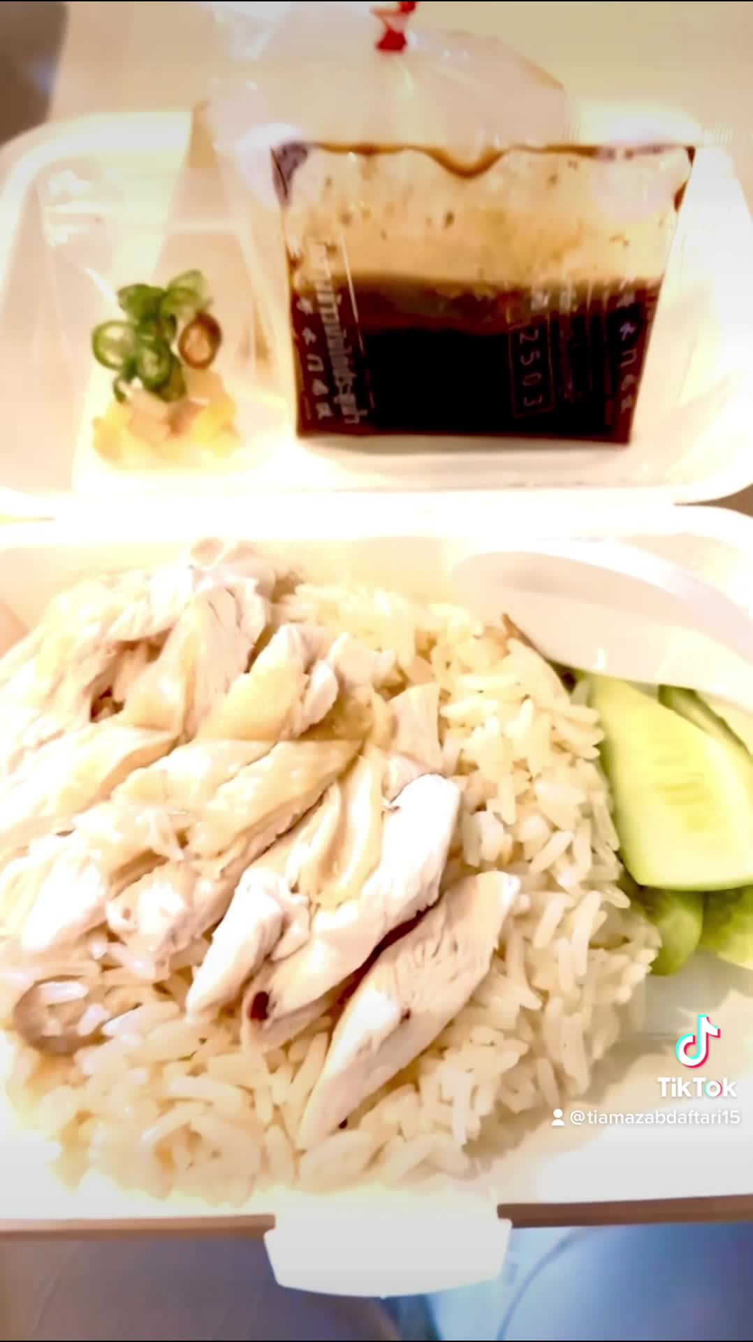 Go-Ang Pratunam Chicken Rice