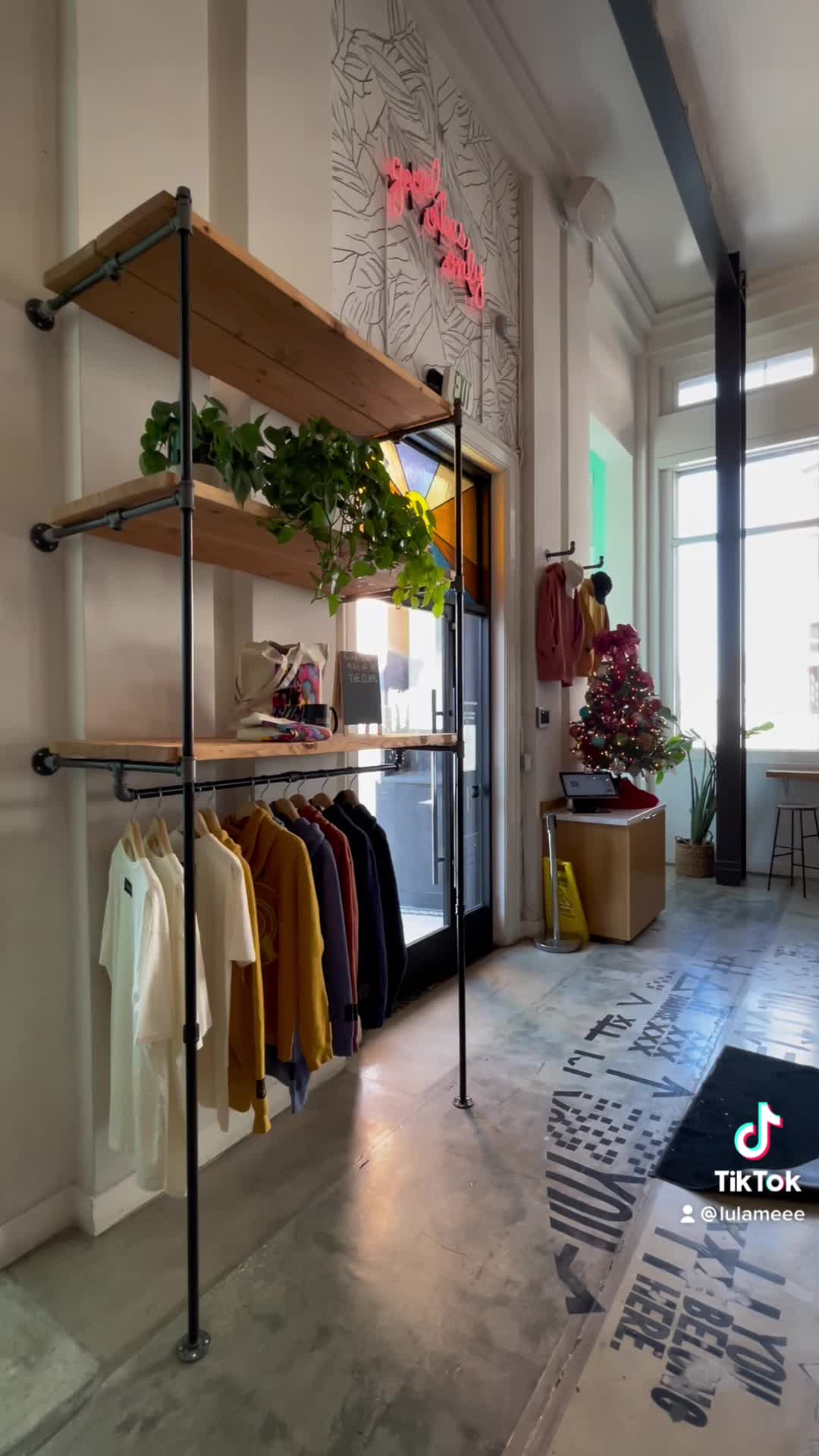 Hilltop Coffee + Kitchen