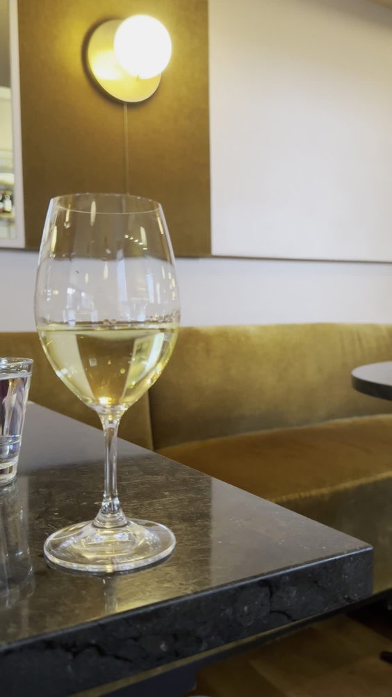 Vintage Wine Bar