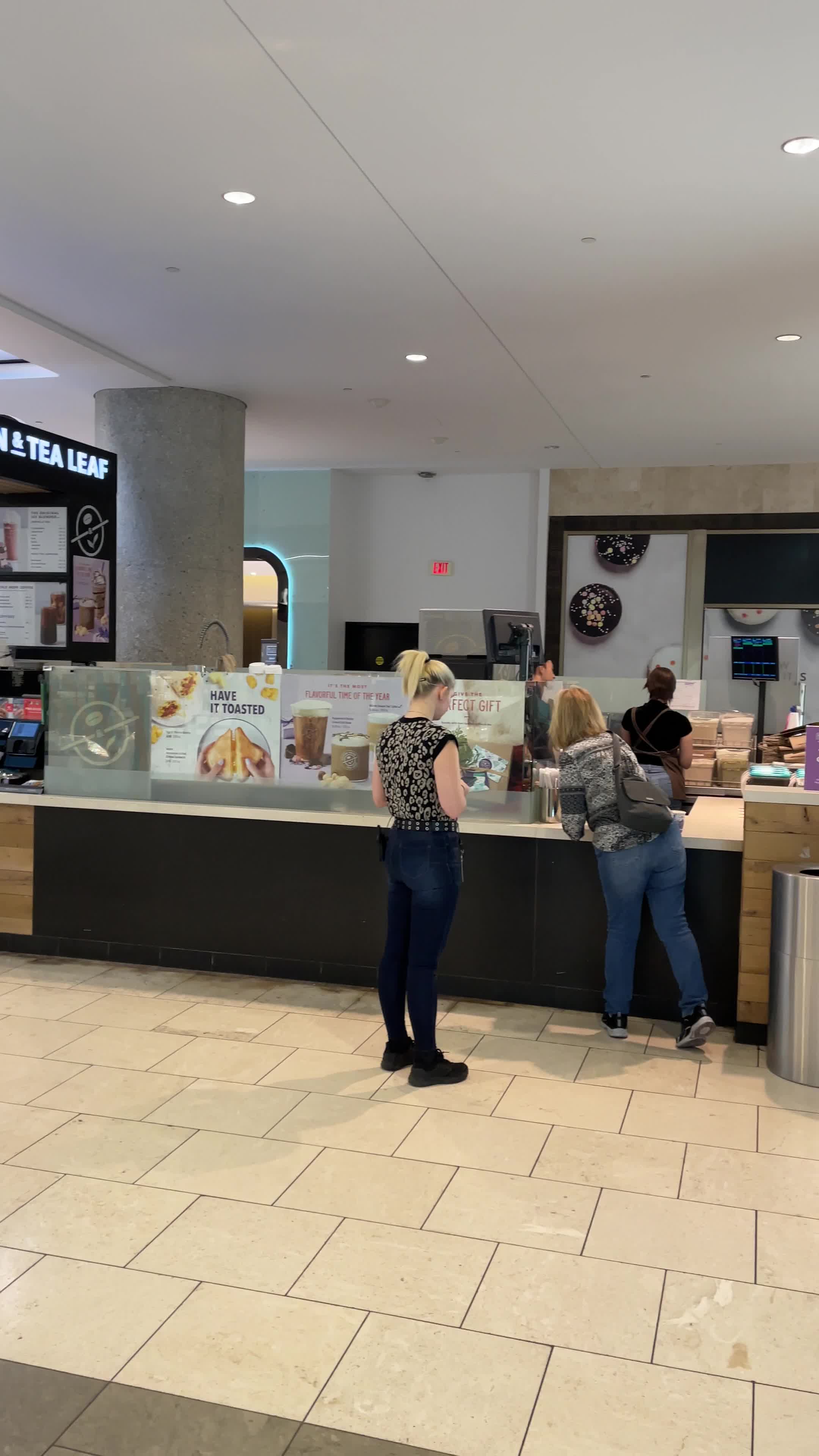 The Coffee Bean & Tea Leaf