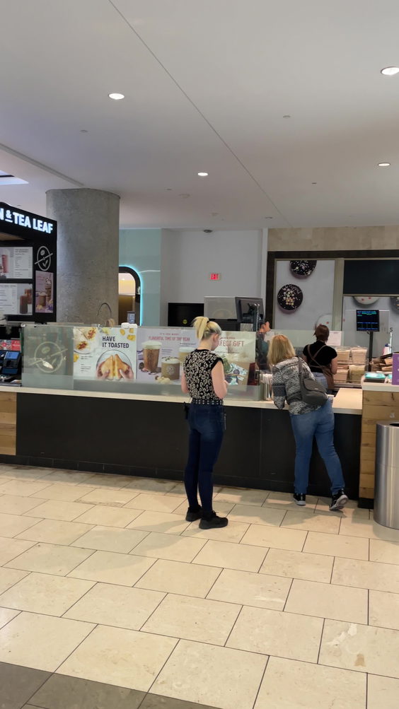 The Coffee Bean & Tea Leaf