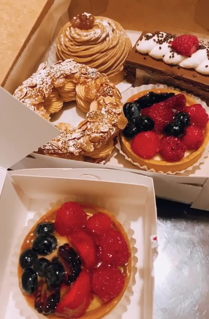 Video review of Boulangerie Christophe