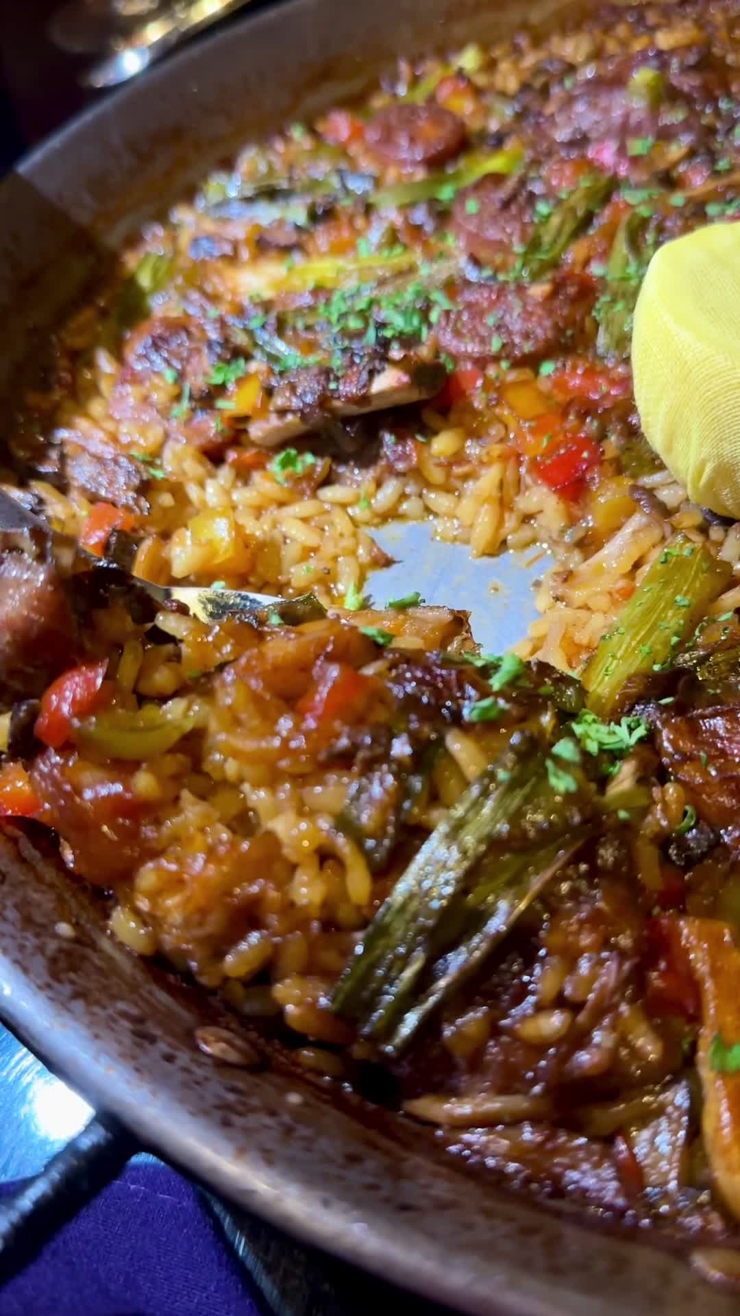 Video review of Julian Serrano