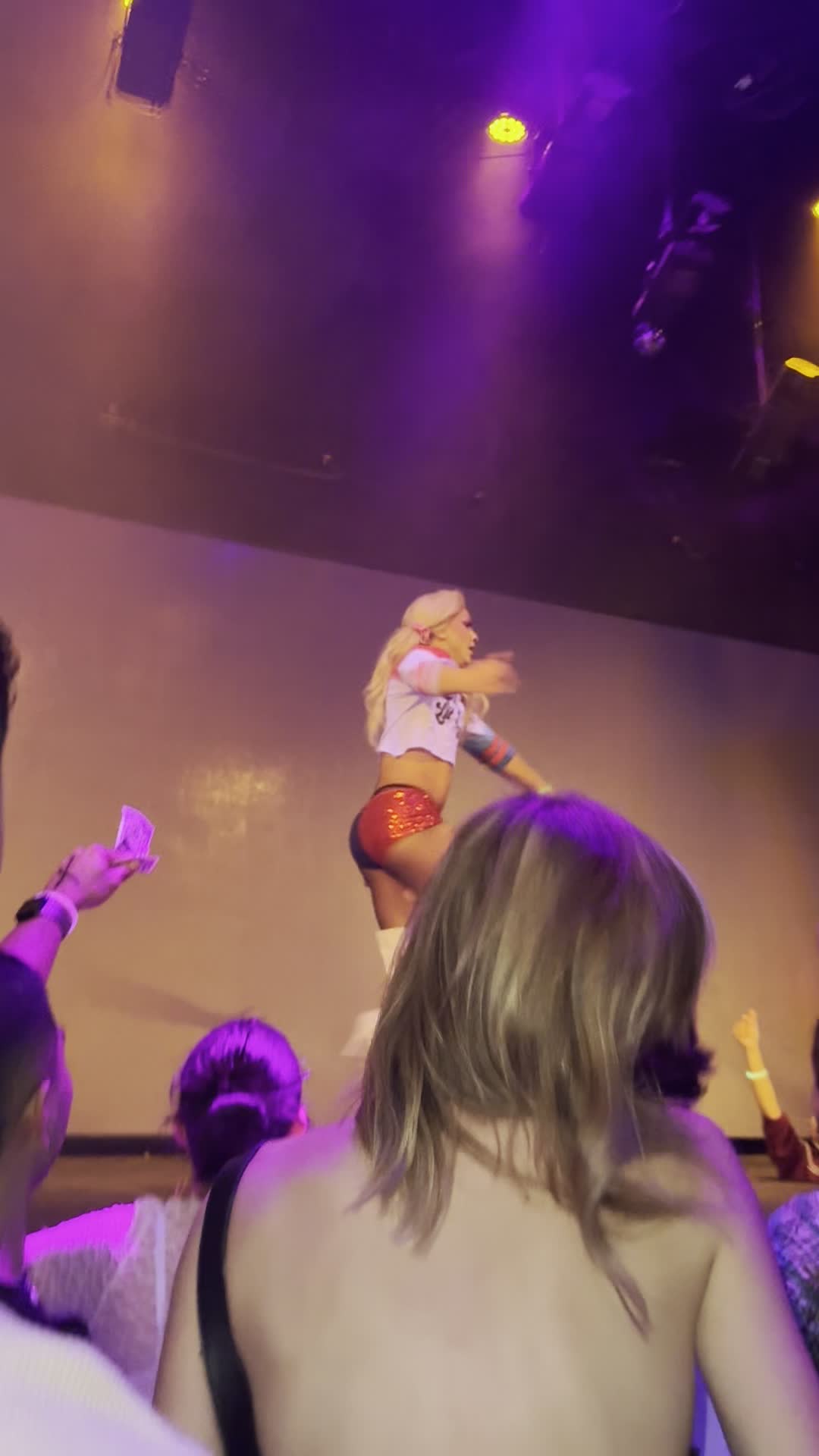 Video review of Tracks Night Club