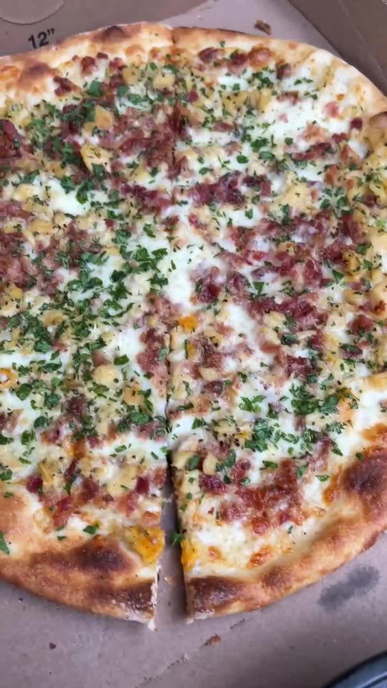 Amici's East Coast Pizzeria