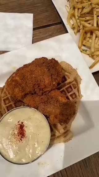 Video review of 900 Grayson