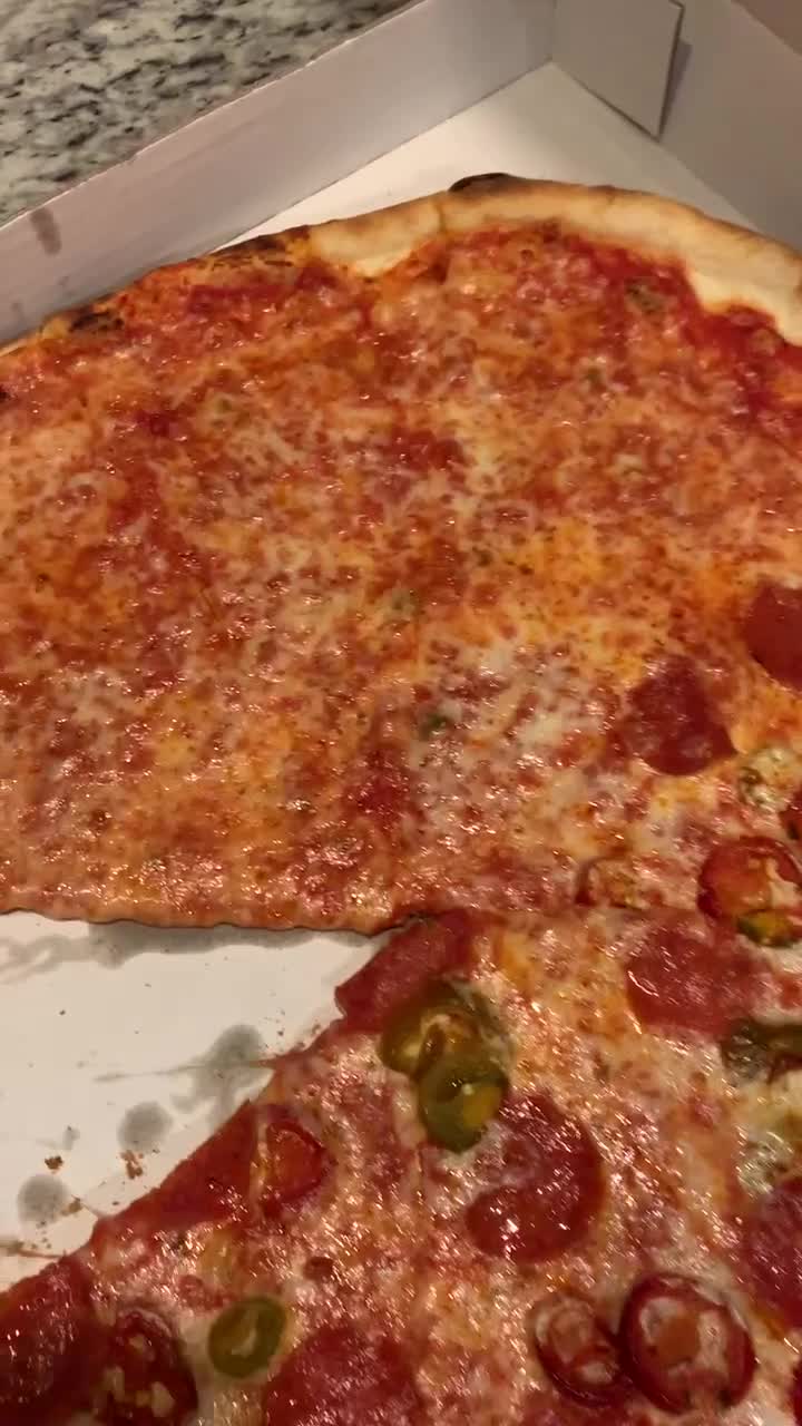 Video review of Bronx Pizza