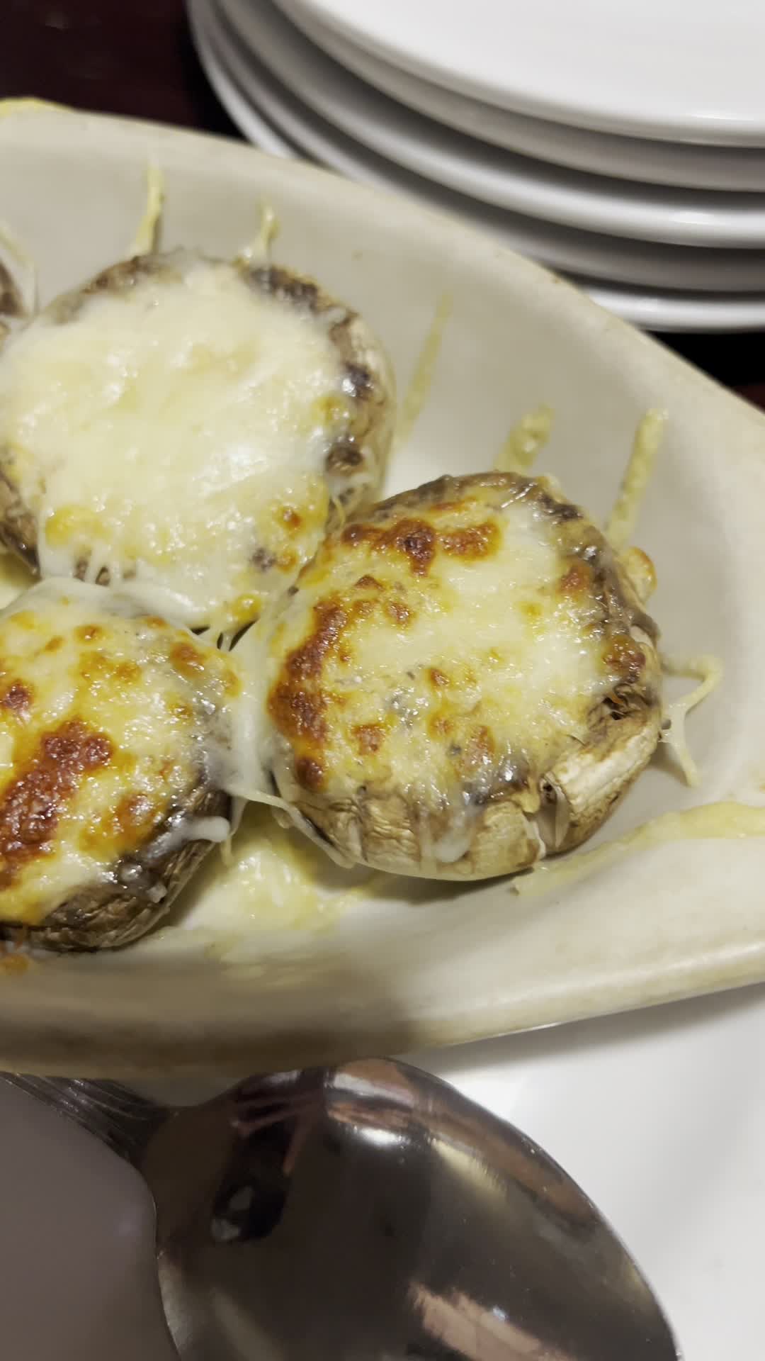 Buglin' Bull Restaurant and Sports Bar