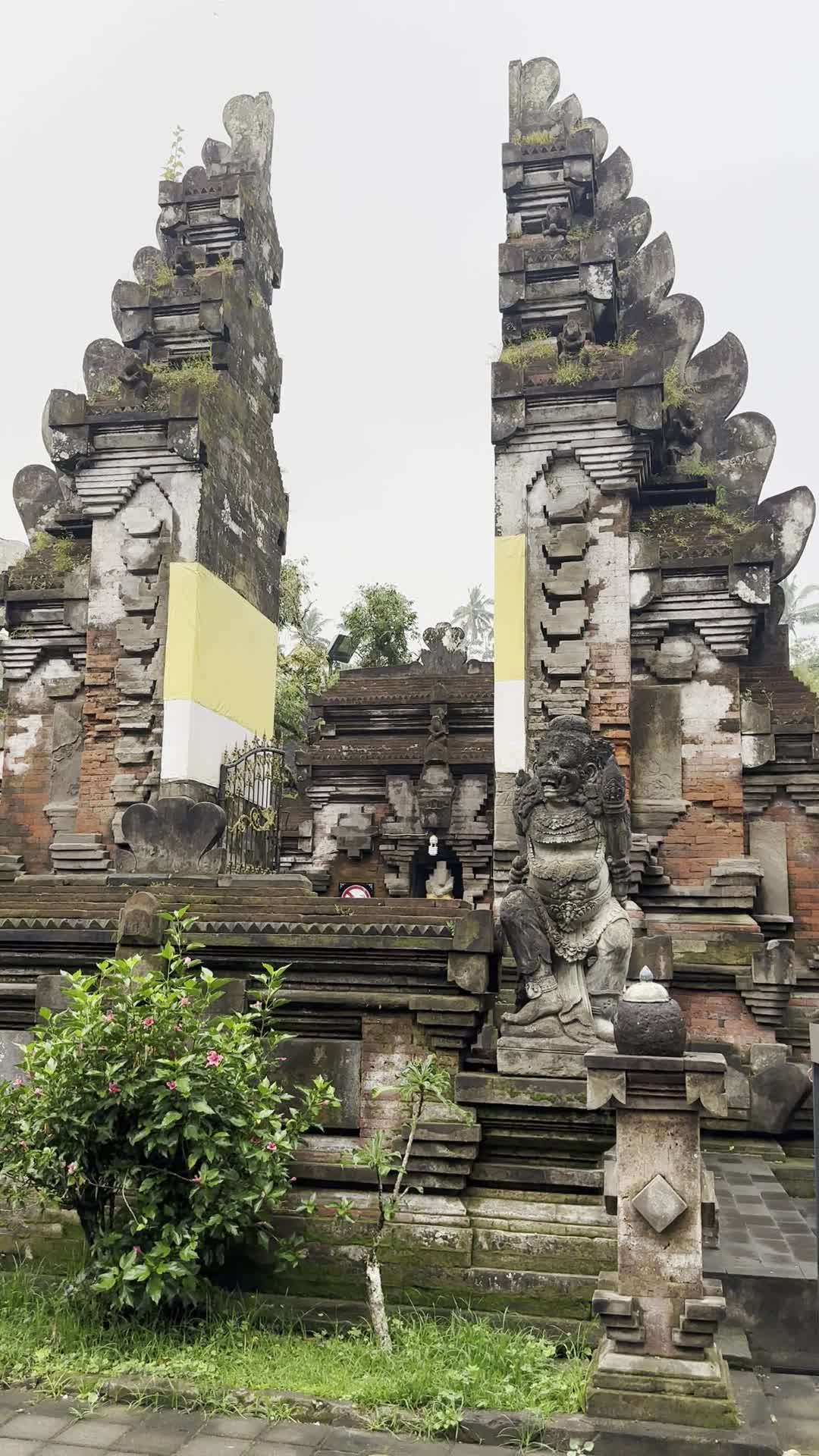 Tirta Empul Temple (Pura Tirta Empul)
