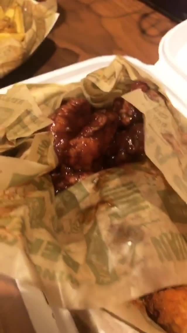 Video review of Wingstop