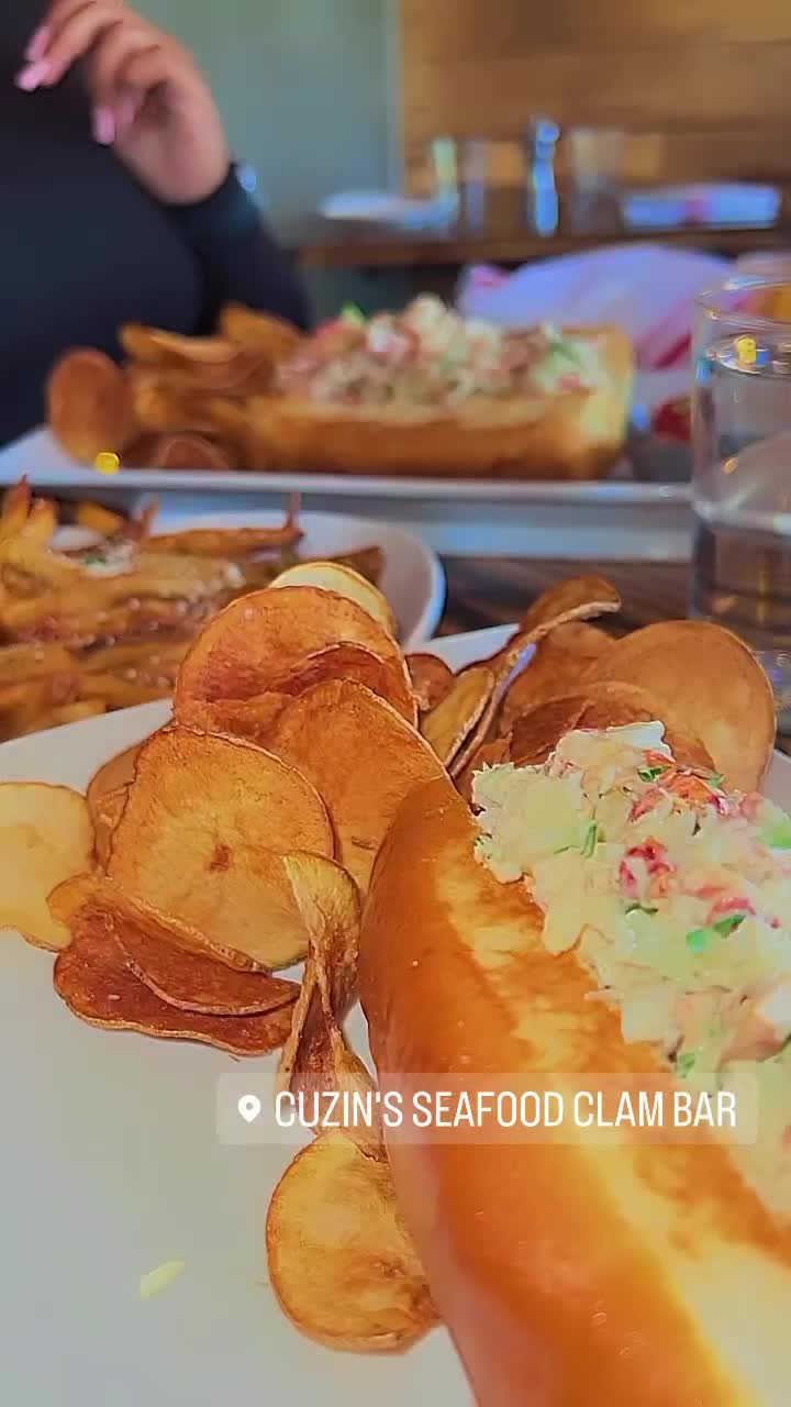 Cuzin's Seafood Clam Bar