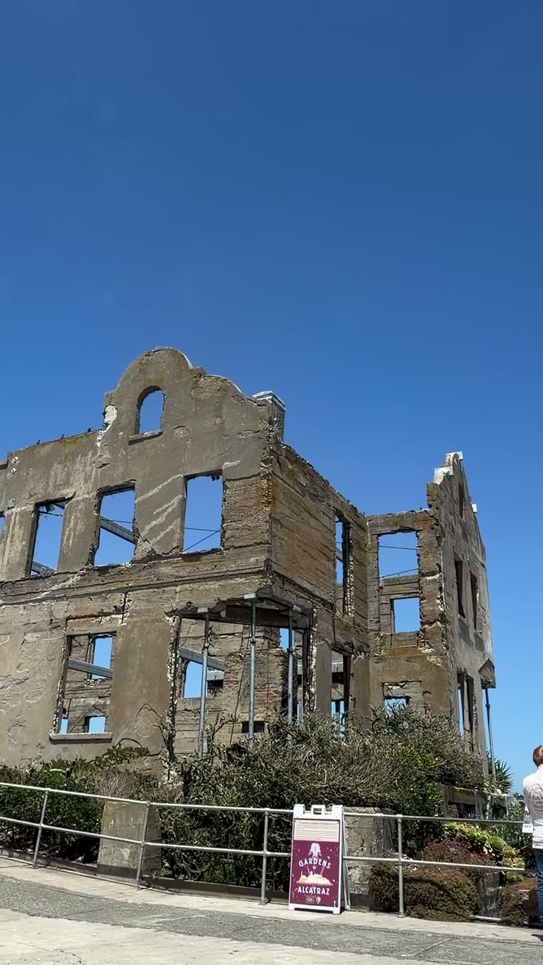 Video review of Alcatraz Island Lighthouse