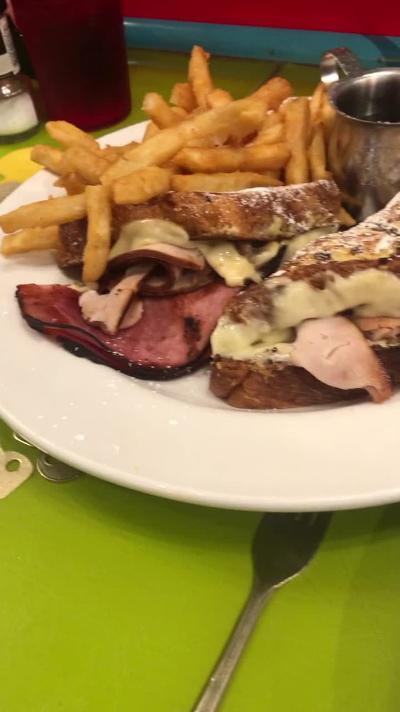 Papermoon Diner