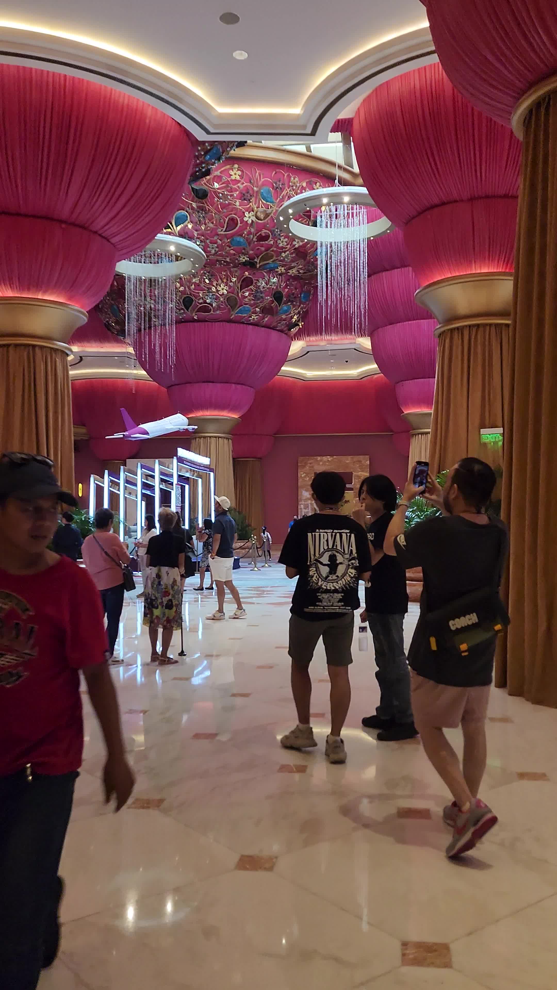 Okada Manila - Binondo Lounge