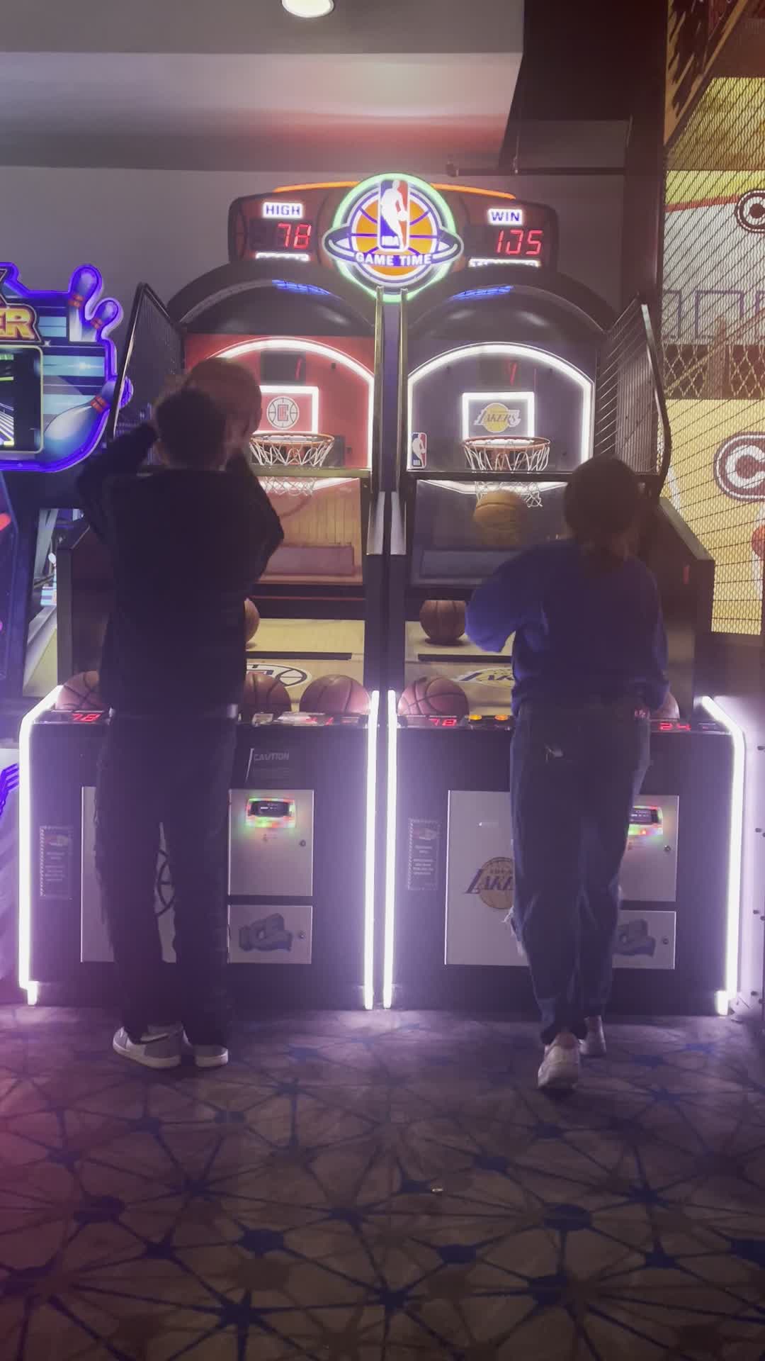 Round1 Bowling and Amusement