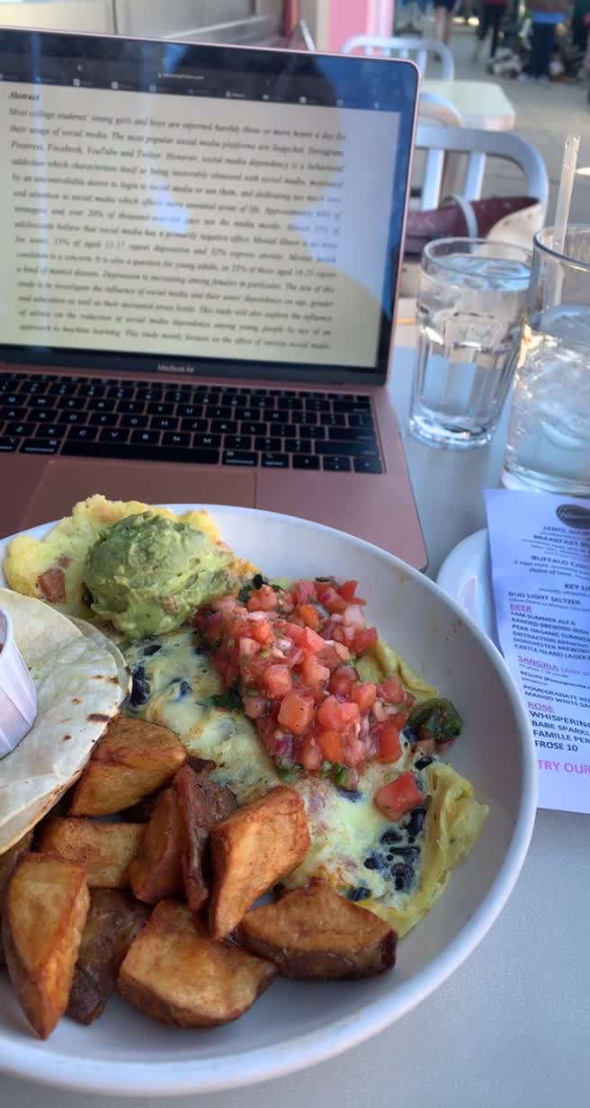 Video review of The Paramount