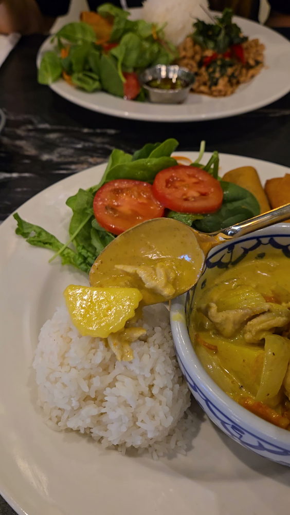 Savoey Thai eatery 