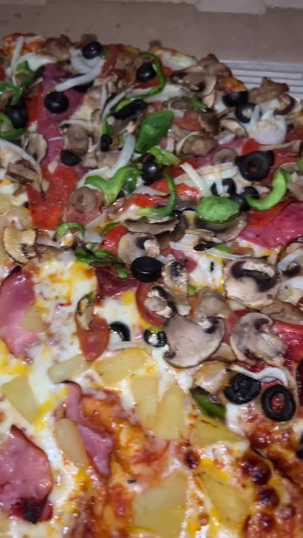 Round Table Pizza