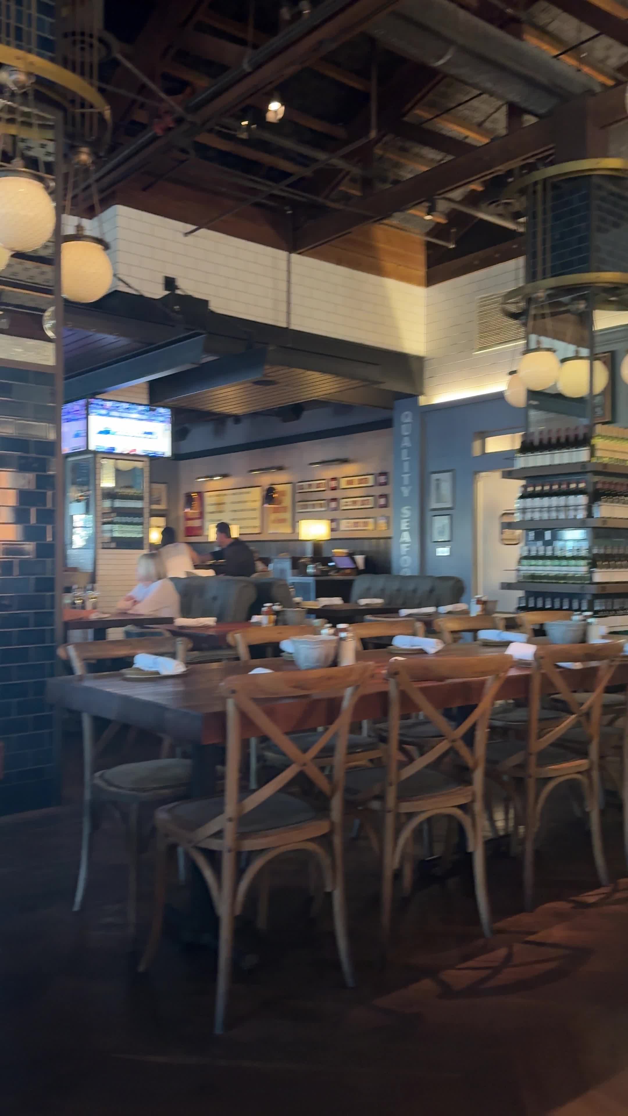 Video review of King's Fish House