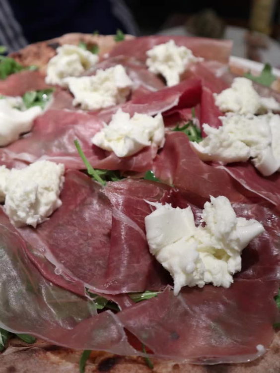 Italia +39 Pizzeria & Degustation