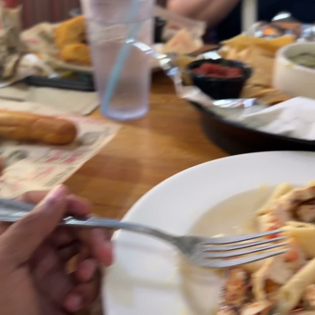 Video review of Applebee's Grill + Bar