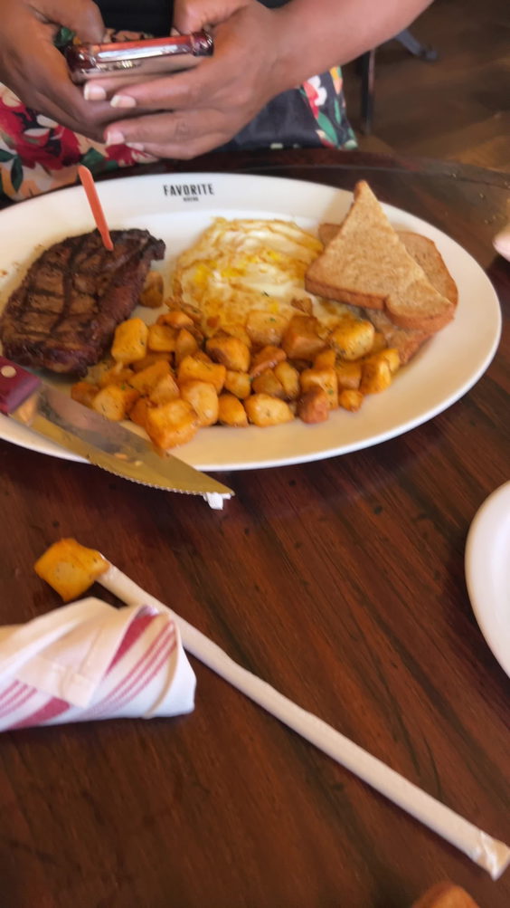 Favorite Bistro