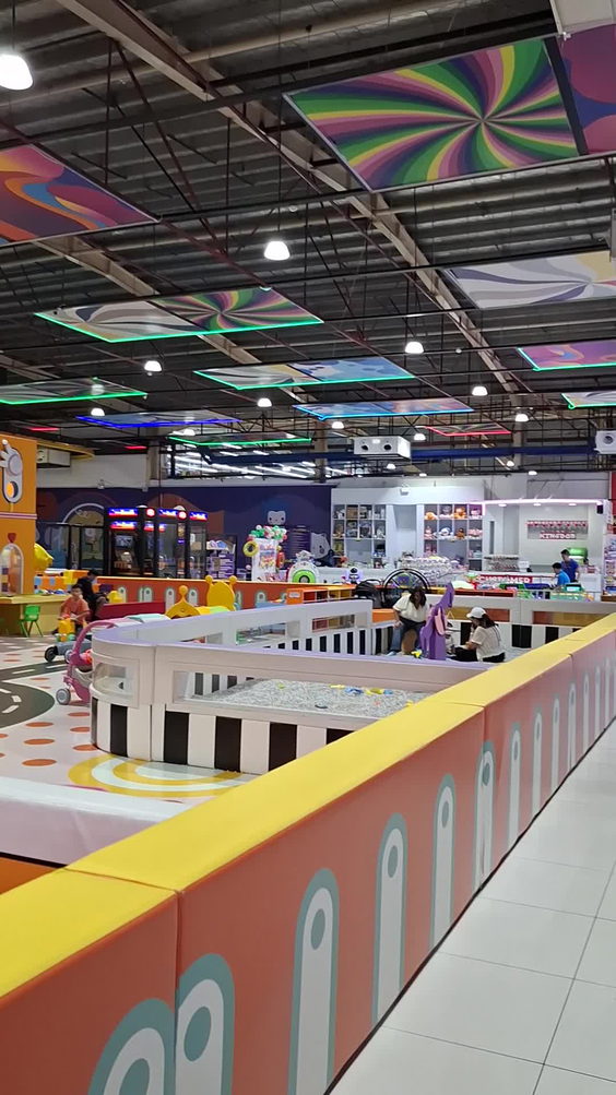 Kingdom - Arcade & Playground