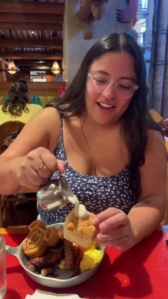 Whispering Canyon Cafe