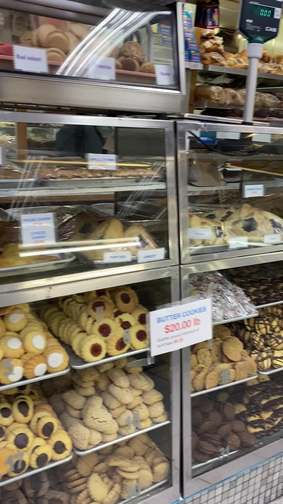 Video review of La Delice Pastry Shop