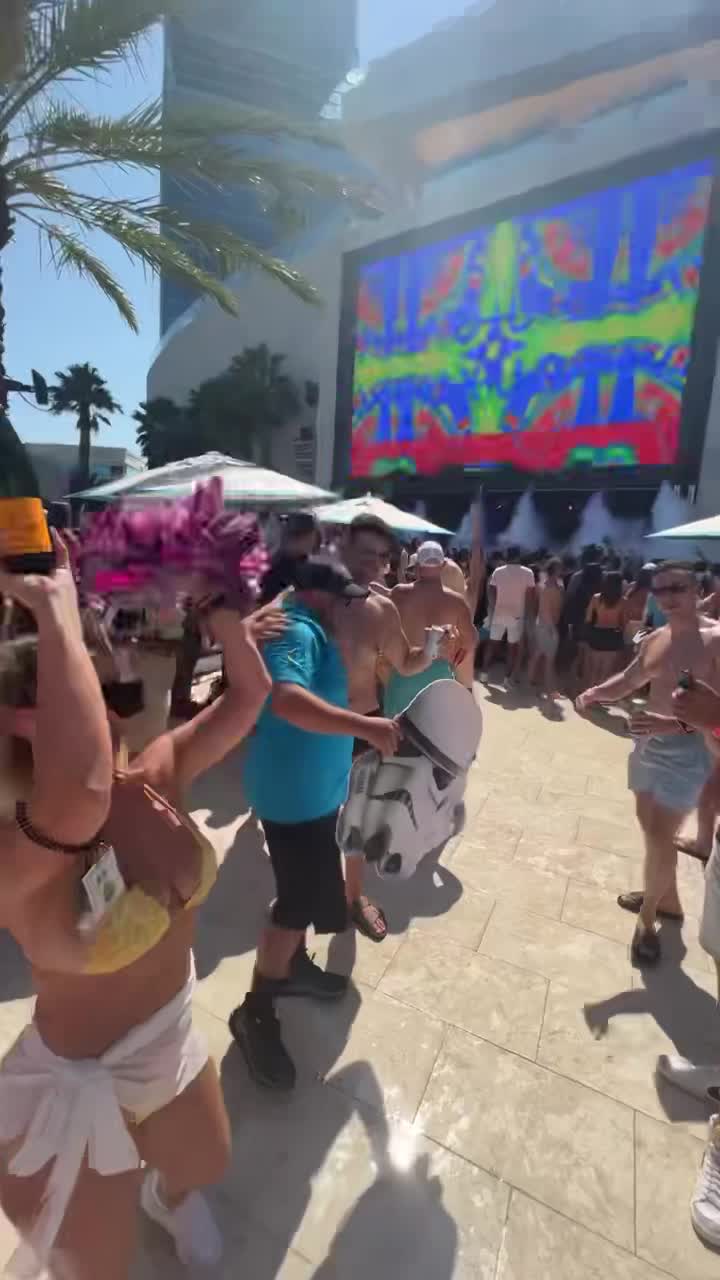 Daer Day Club