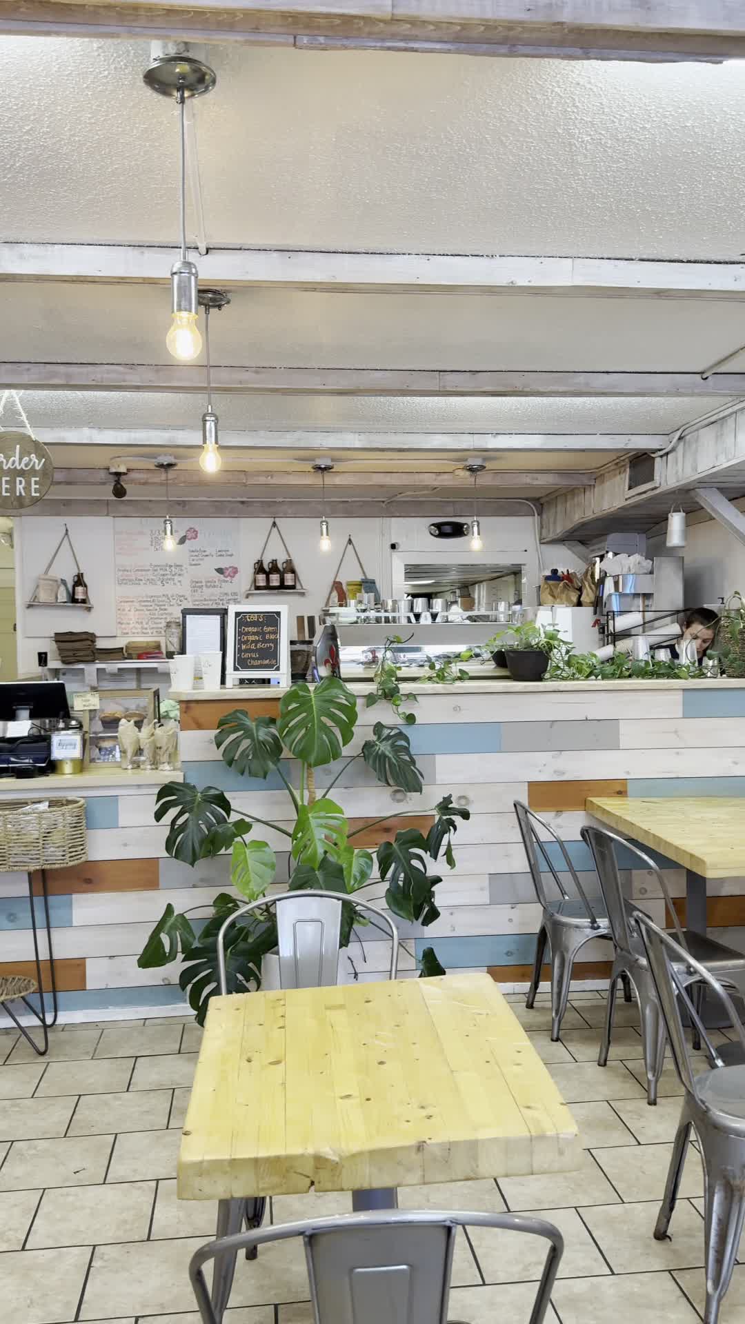 Video review of Drift Cafe