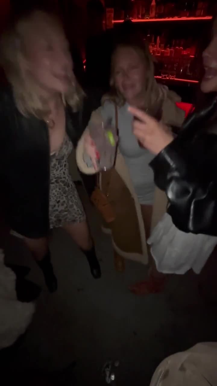 Video review of Royale