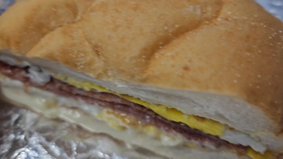 Deli Licious Cafe