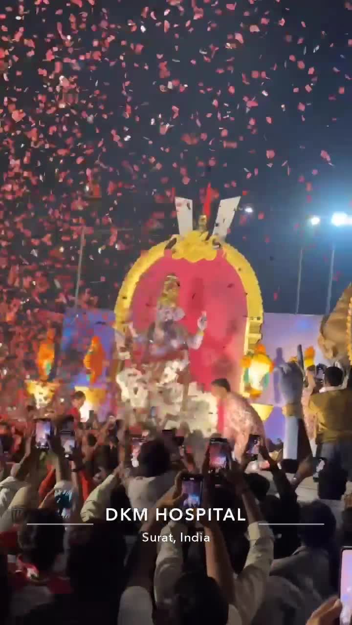 City Moment · Saniya Hemad