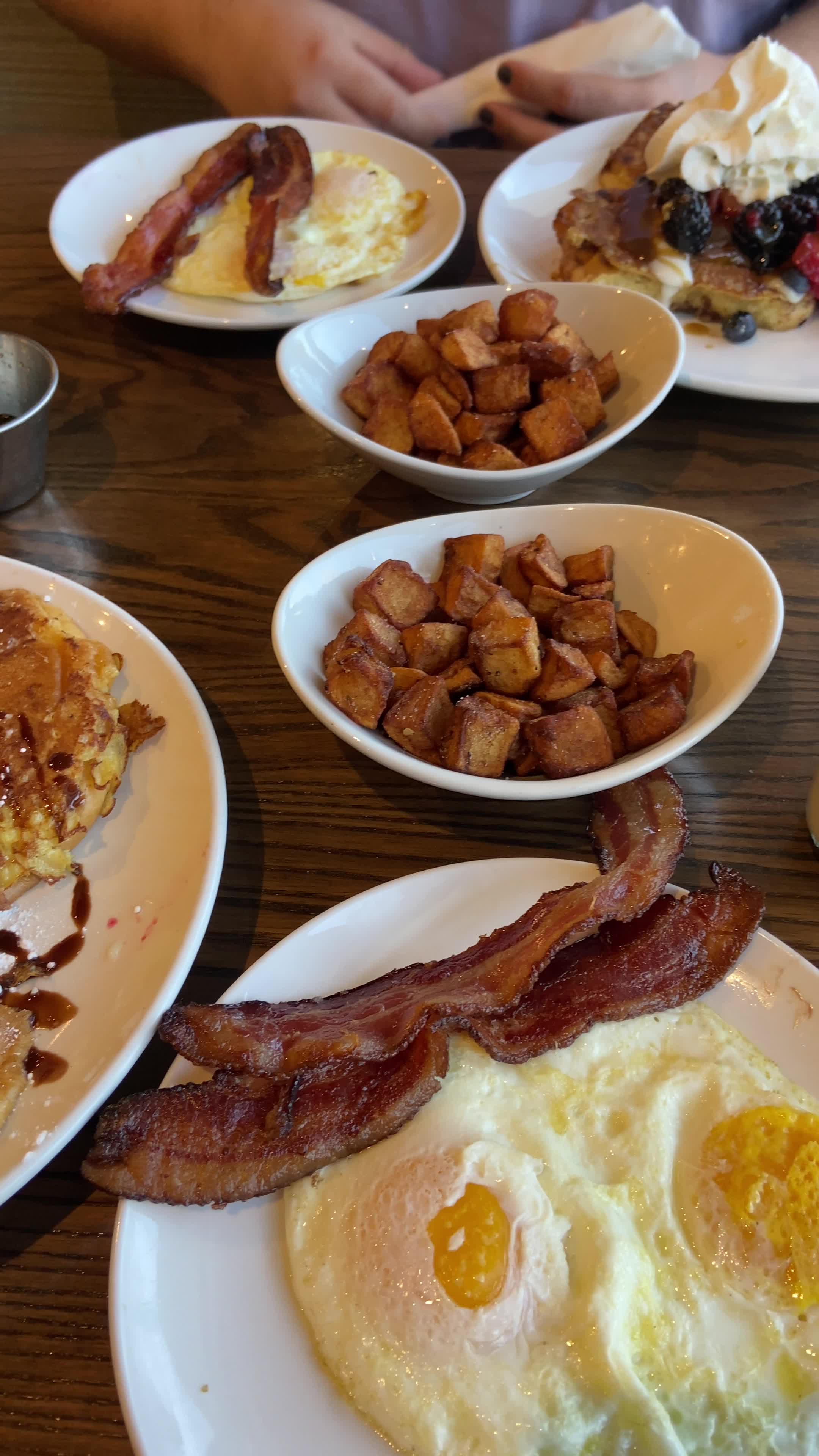 Another Broken Egg Cafe