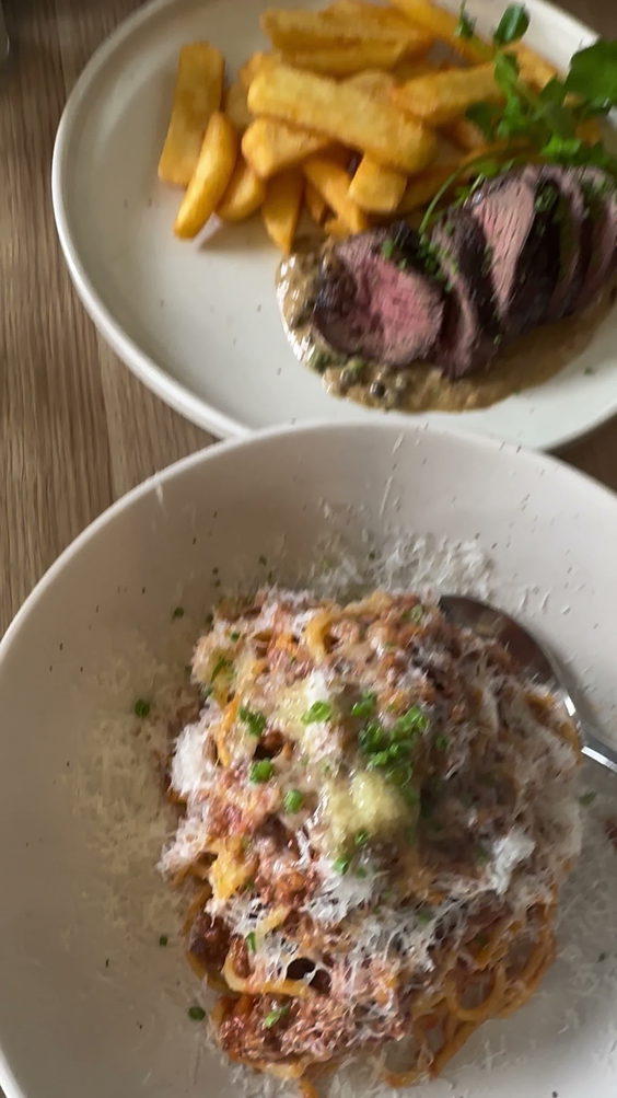 Bennie’s Cafe • Bistro