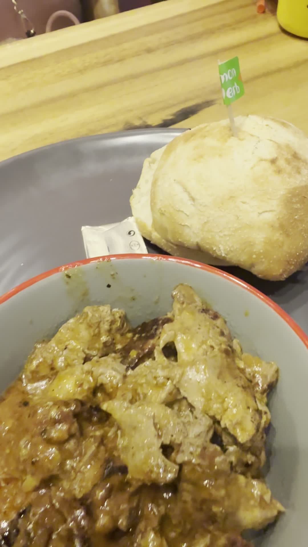 Video review of Nando's
