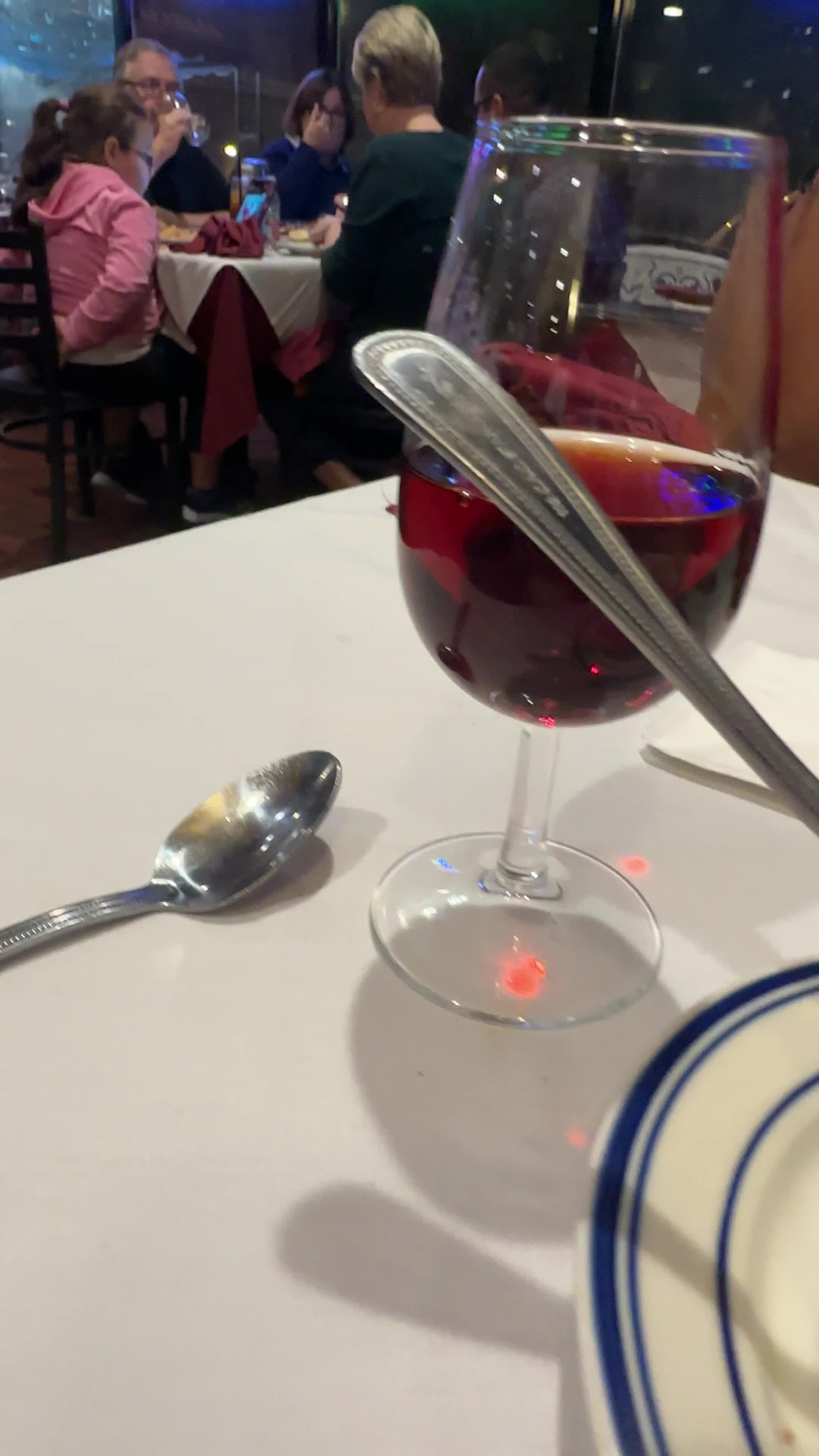 Video review of Seabra's Marisqueira