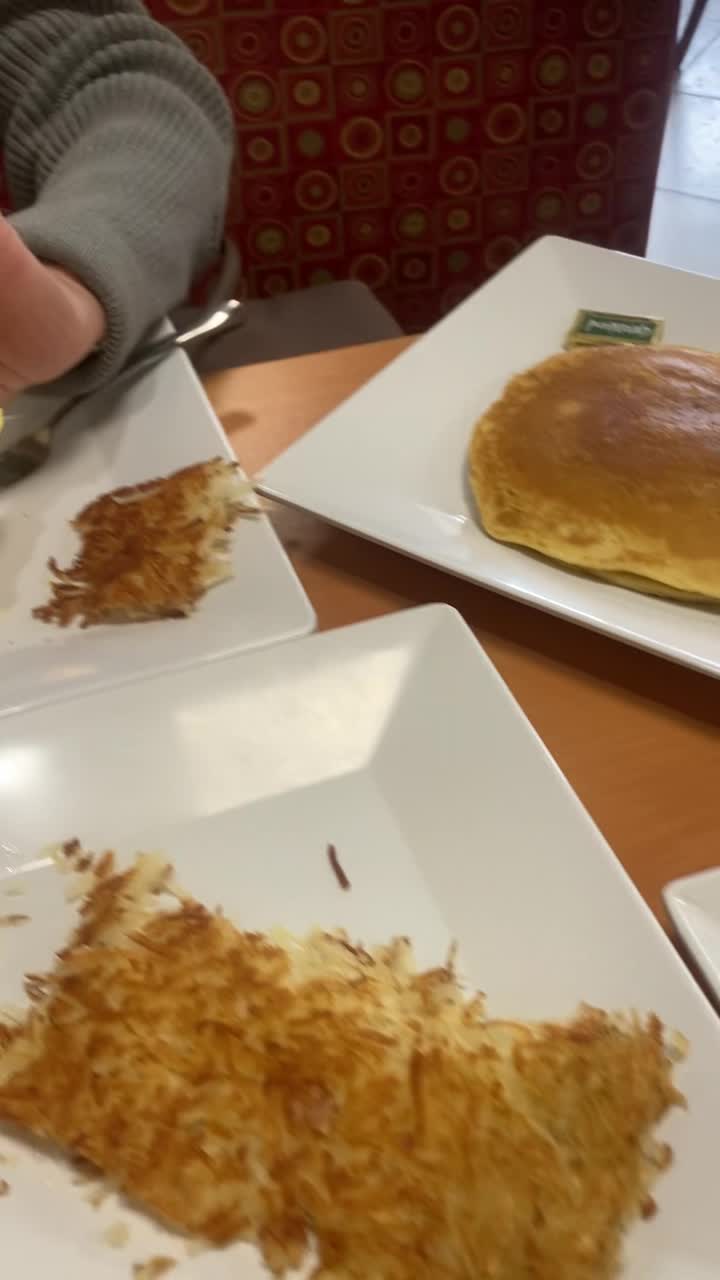 The Cracked Egg