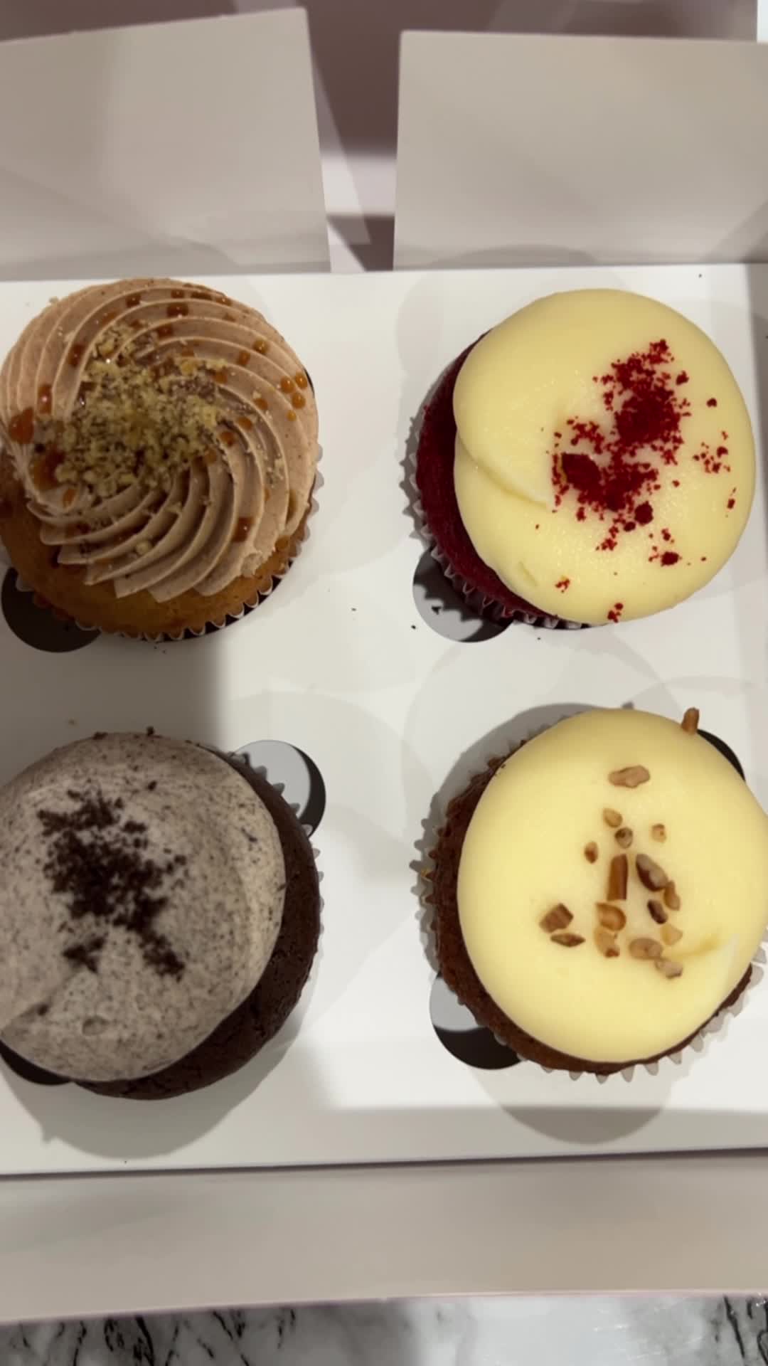 Video review of Empire Cake