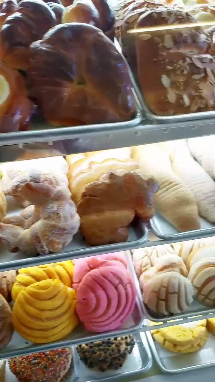 NaVis Bakery
