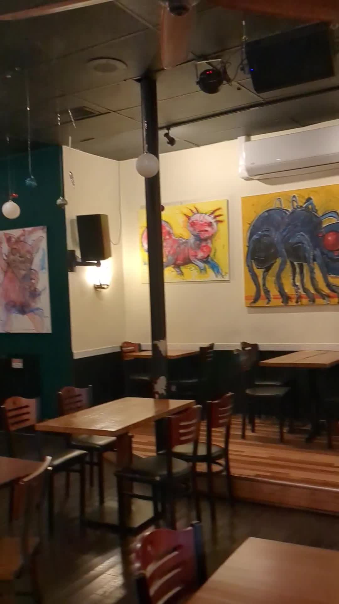 Video review of Cafe Nola